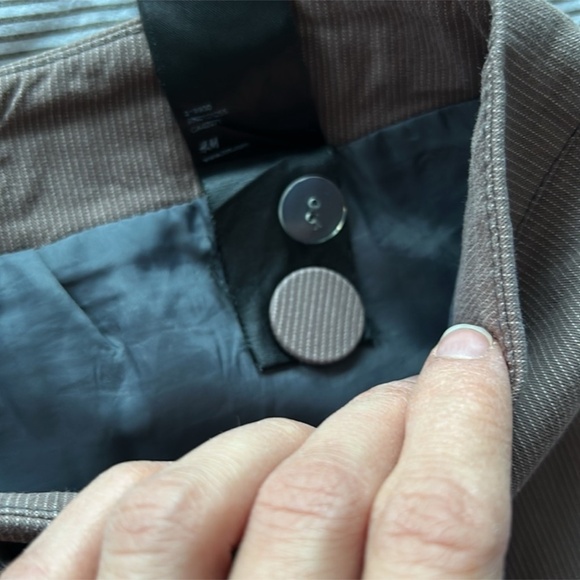 H&M skirt size 16 USA , stunning skirt  Like new barely used 82%cotton 16% poly - Picture 5 of 7